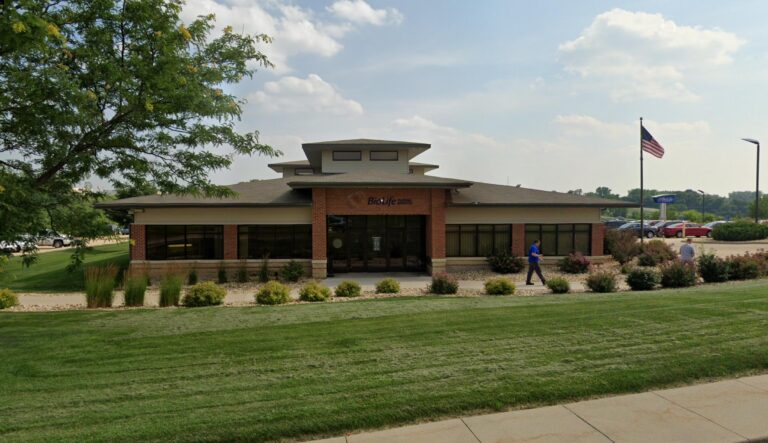 Plasma Donation at BioLife Plasma Services Dubuque, IA Plasma Donation at BioLife Plasma Services Dubuque, IA